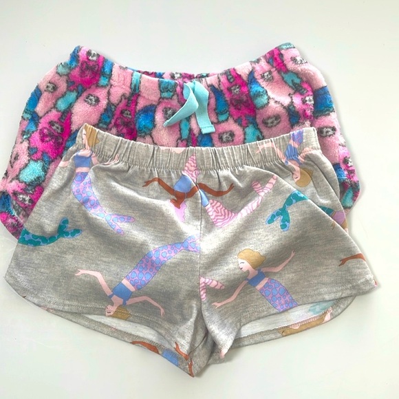 2 PAIRS OF Pajama Shorts Children's Place & Carter's Size 7 7/8 - Picture 1 of 10